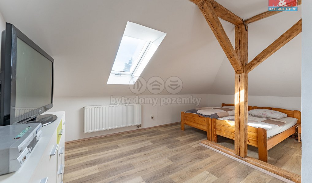 Prodej domu 743 m² s pozemkem 2 776 m², Zásmuky – náhled fotky 9