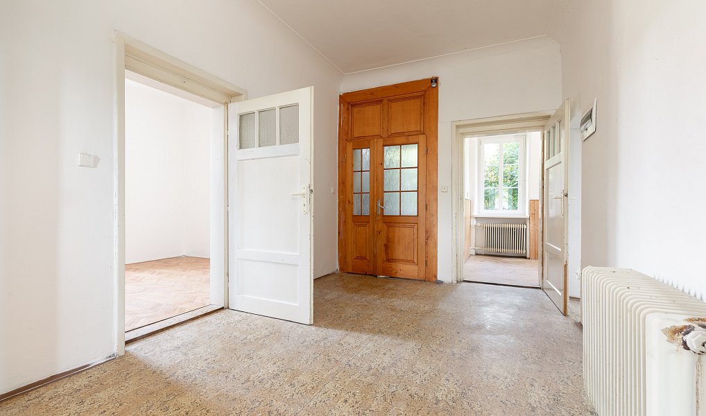 Prodej domu 270 m² s pozemkem 1 221 m², Moravský Beroun – náhled fotky 9