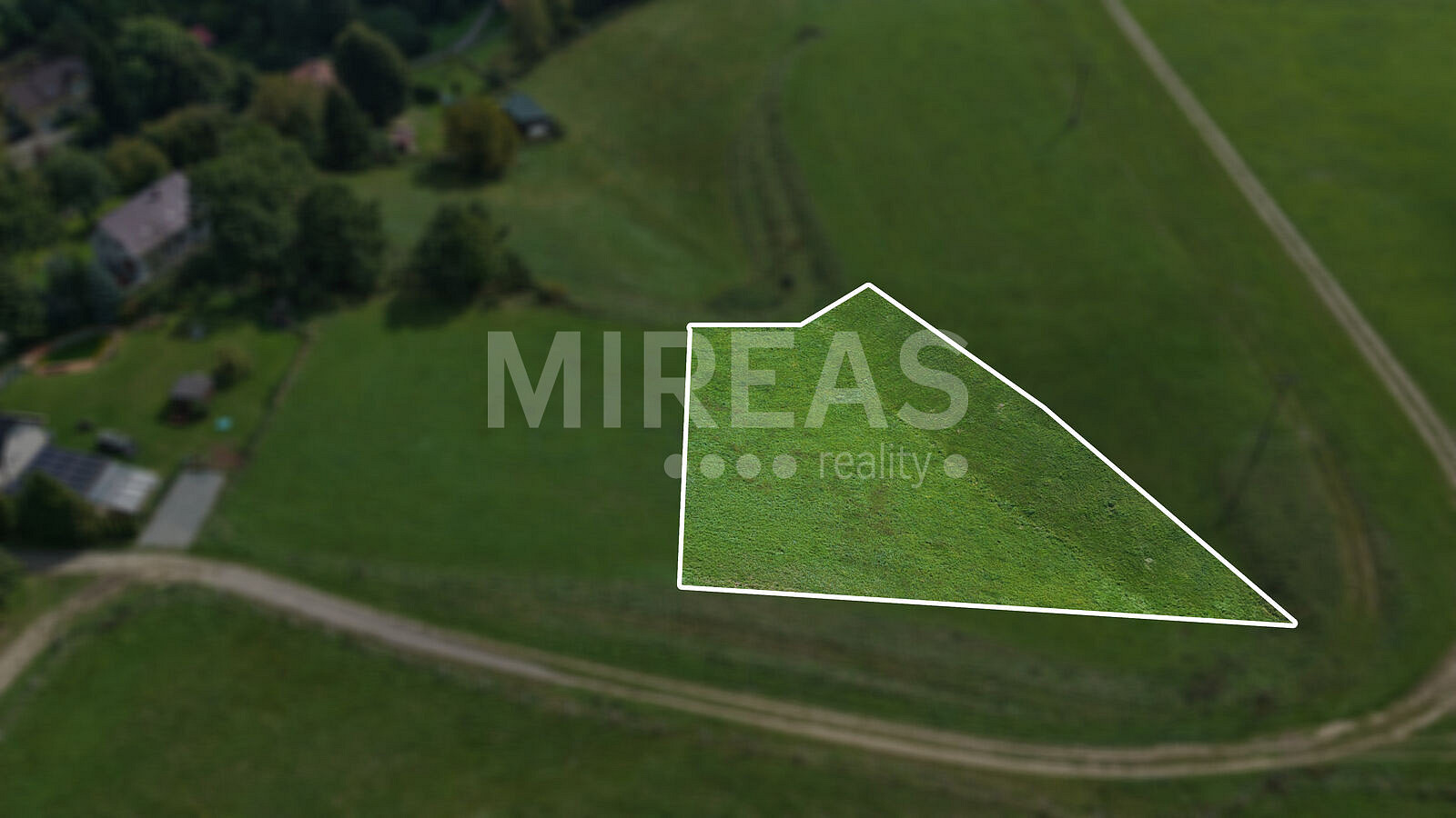 Prodej stavebního pozemku 2 516 m² – fotografie 3