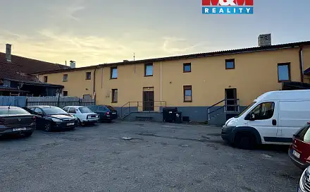 Pronájem výrobních prostor 220 m², Tyršovo náměstí, Hostomice, okres Beroun