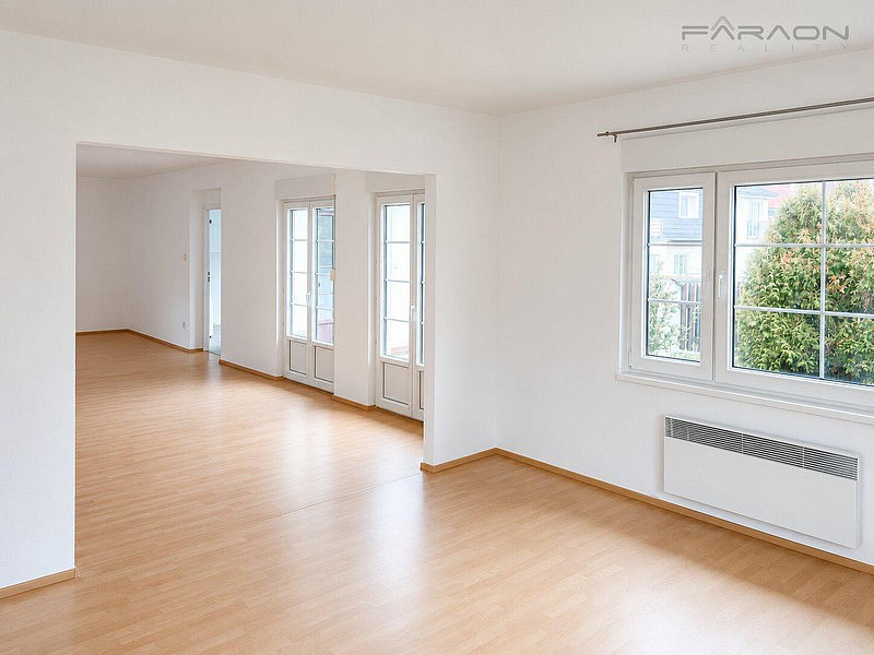 Pronájem domu 365 m² s pozemkem 539 m² — photo 4