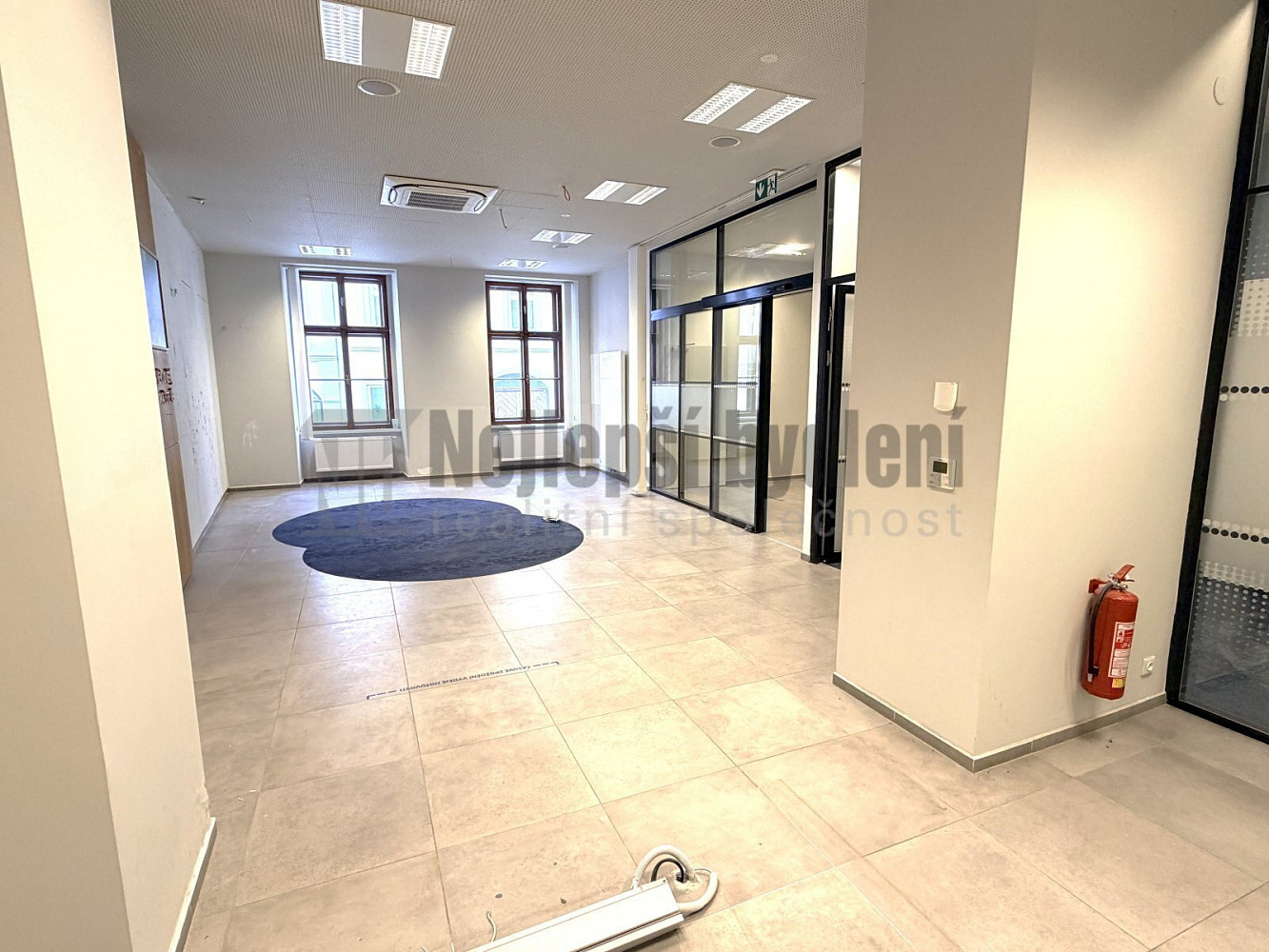 Prodej obchodních prostor 124 m² – fotografie 2