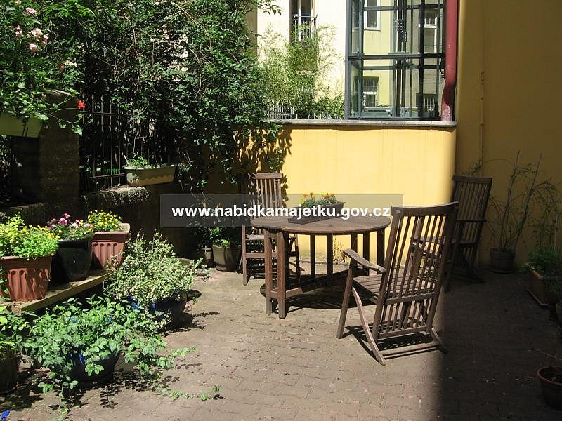 Prodej domu 1 440 m² s pozemkem 511 m² – fotografie 3