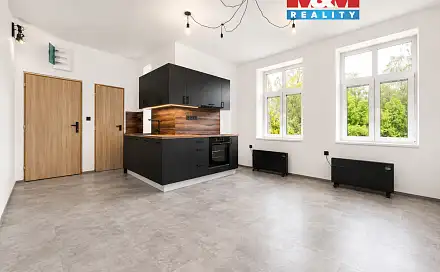 Pronájem bytu 1+kk 28 m², Maxima Gorkého, Trutnov - Dolní Předměstí