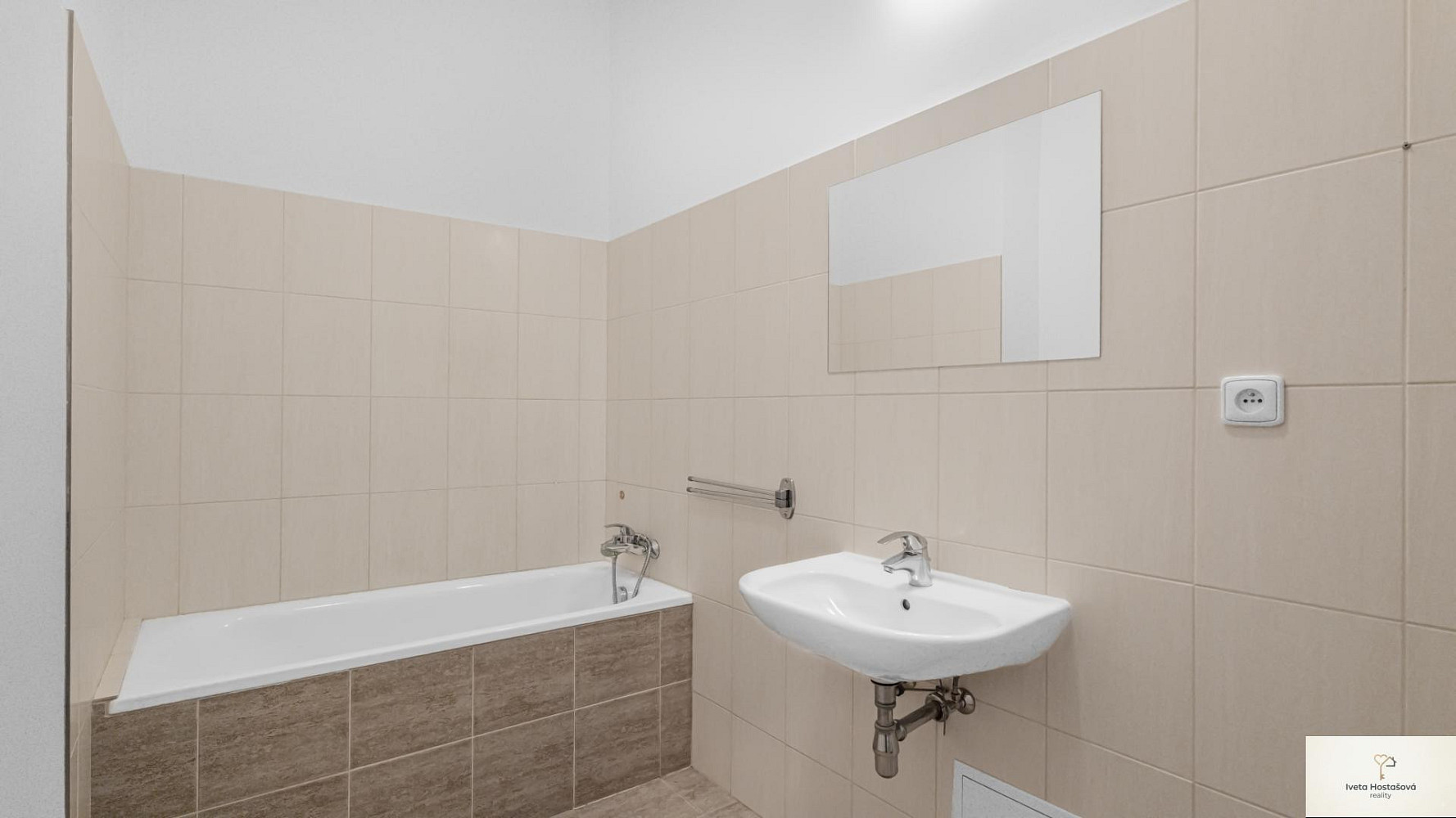 Pronájem bytu 2+kk 67 m² – fotografie 5