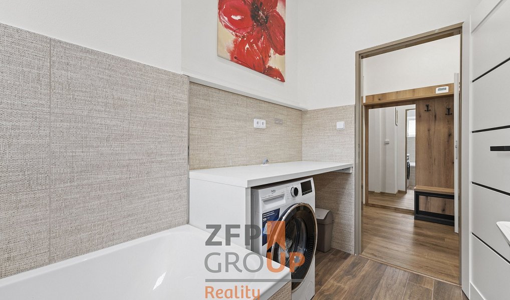 Prodej domu 1 200 m² s pozemkem 381 m², Náchod – náhled fotky 21