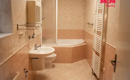 Prodej bytu 2+1 66 m², K Můstku, Krnov - Pod Bezručovým vrchem, okres Bruntál