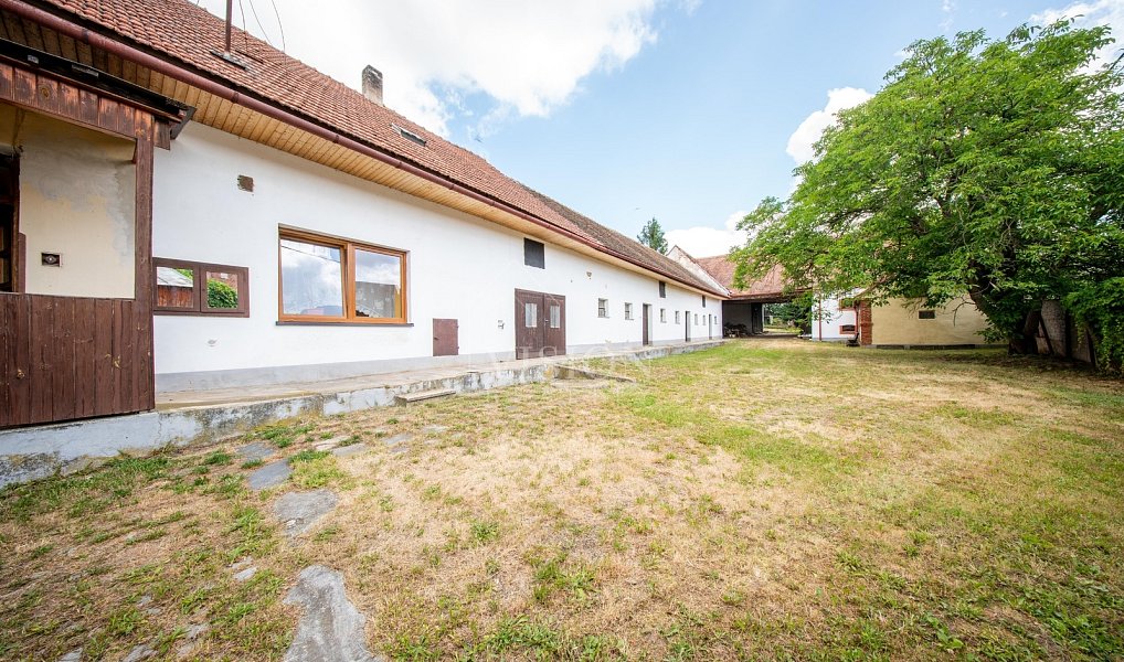 Prodej domu 198 m² s pozemkem 1 268 m², Pálovice – fotka 1 z 44