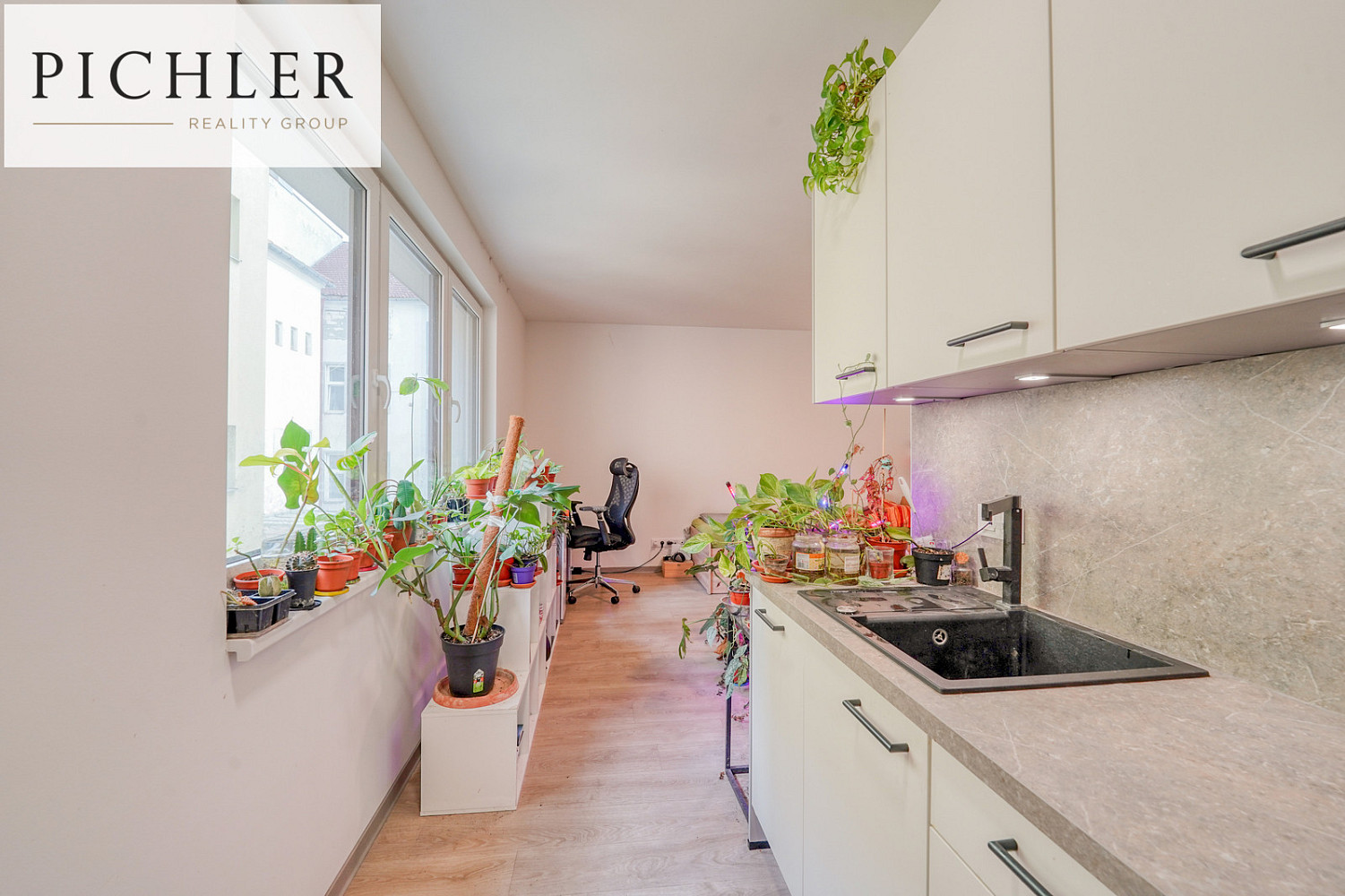 Prodej bytu 1+kk 37 m² — photo 4