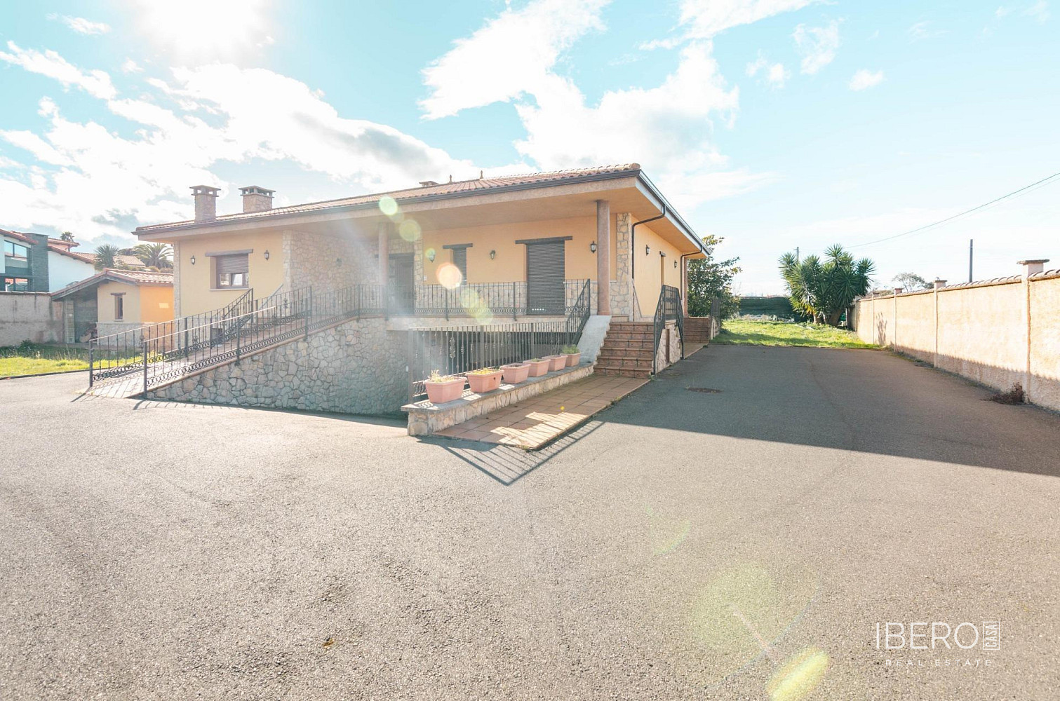 Prodej domu 2 348 m² s pozemkem 2 000 m² — photo 3