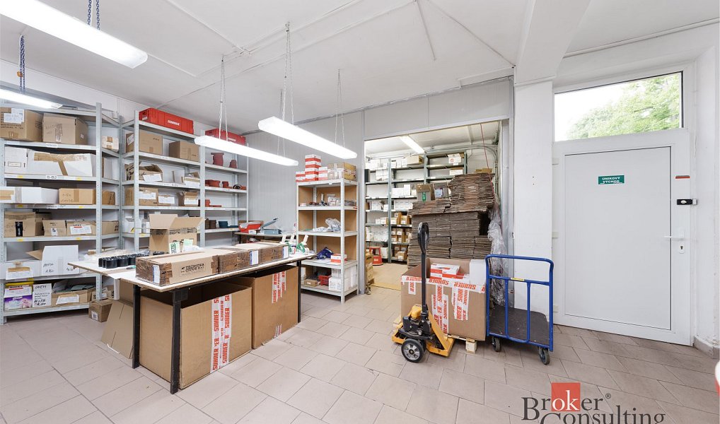 Prodej domu 1 000 m² s pozemkem 2 969 m², Hostivice – náhled fotky 51