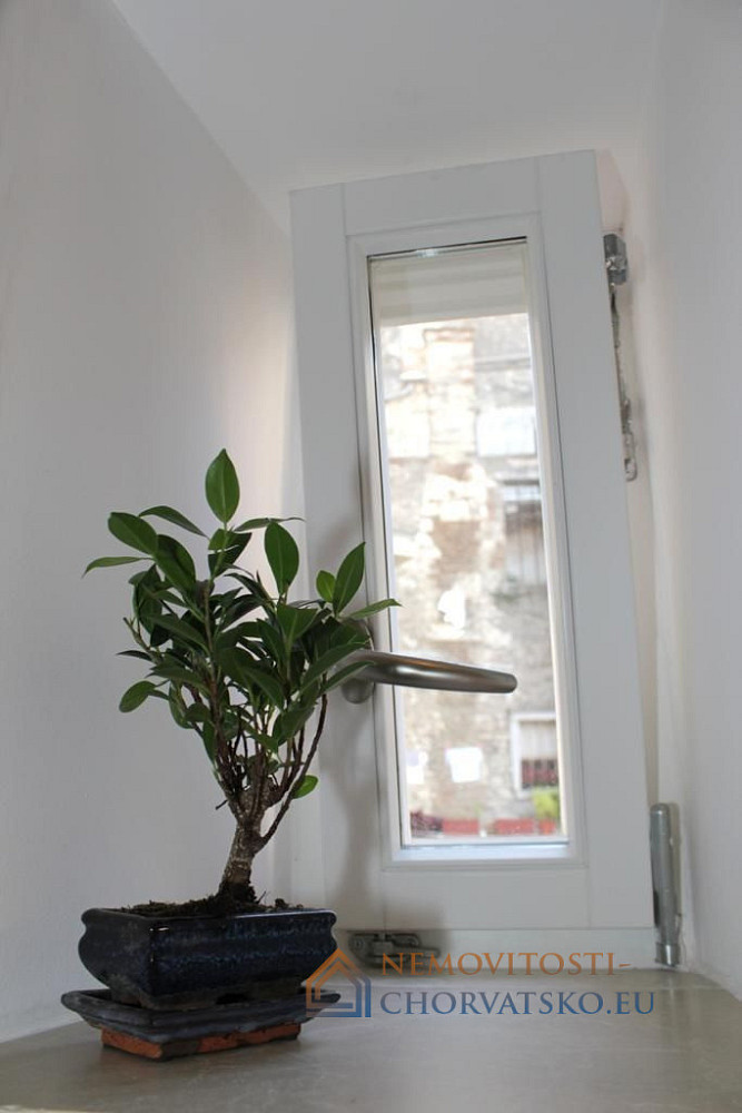Prodej bytu 2+kk 61 m² – pohled 5