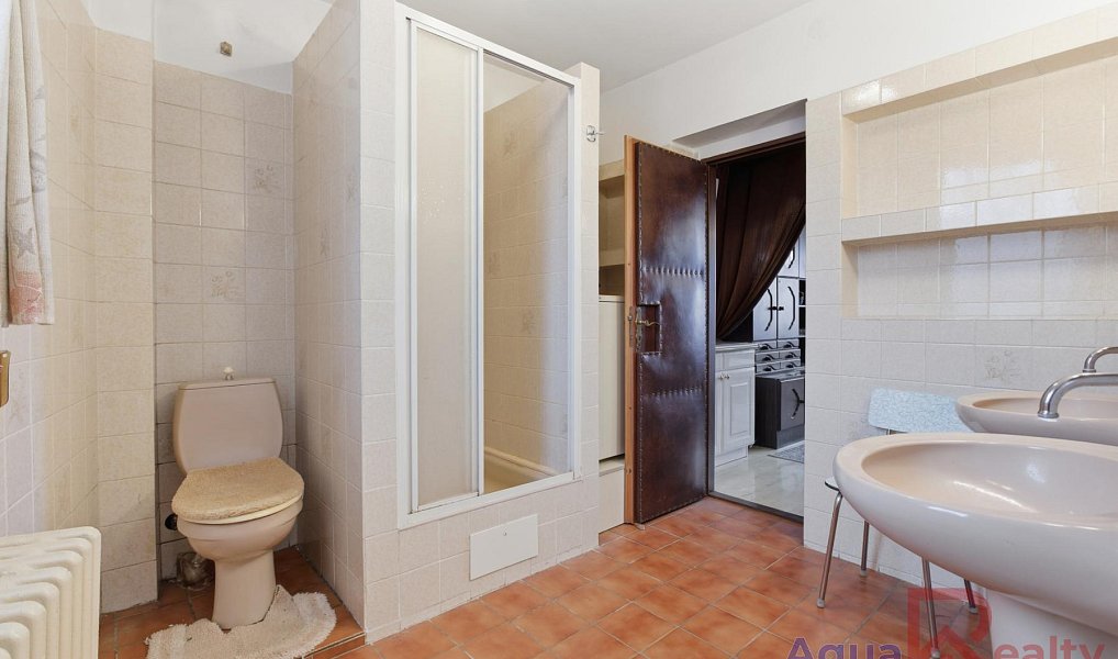 Prodej domu 290 m² s pozemkem 1 076 m², Karlovy Vary – náhled fotky 22