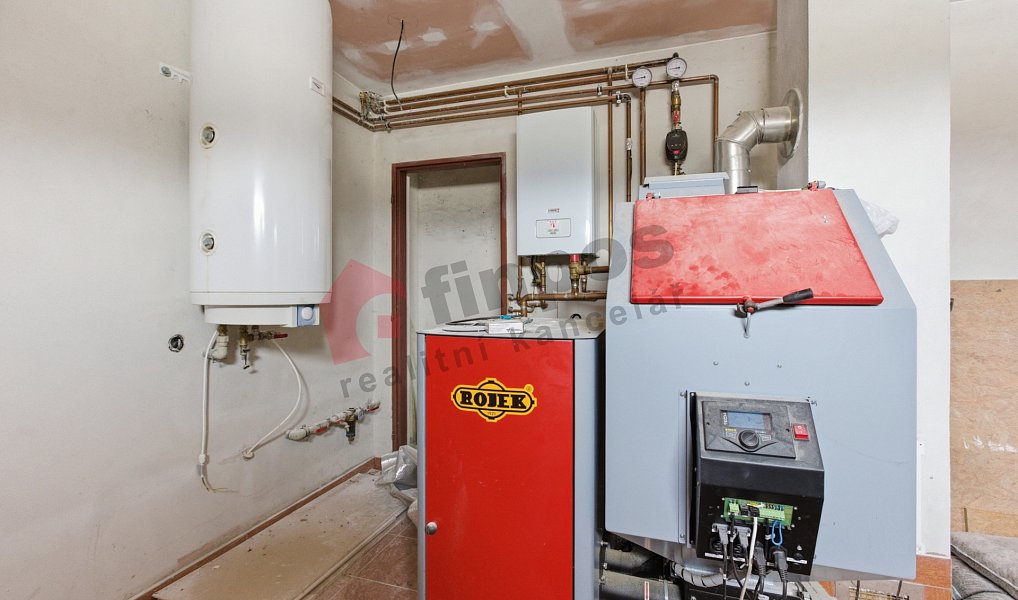 Prodej domu 159 m² s pozemkem 994 m², Šípy – náhled fotky 17
