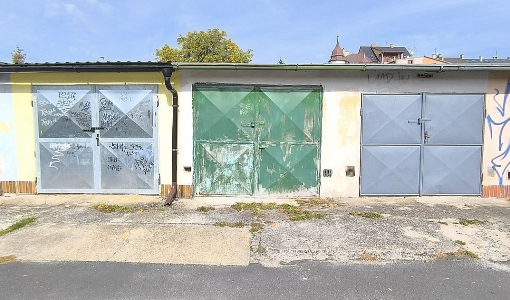 Pronájem garáže, 19 m², Cheb, Františkovy Lázně