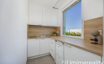 Prodej bytu 1+kk 30 m², Valentova, Praha 4 - Chodov