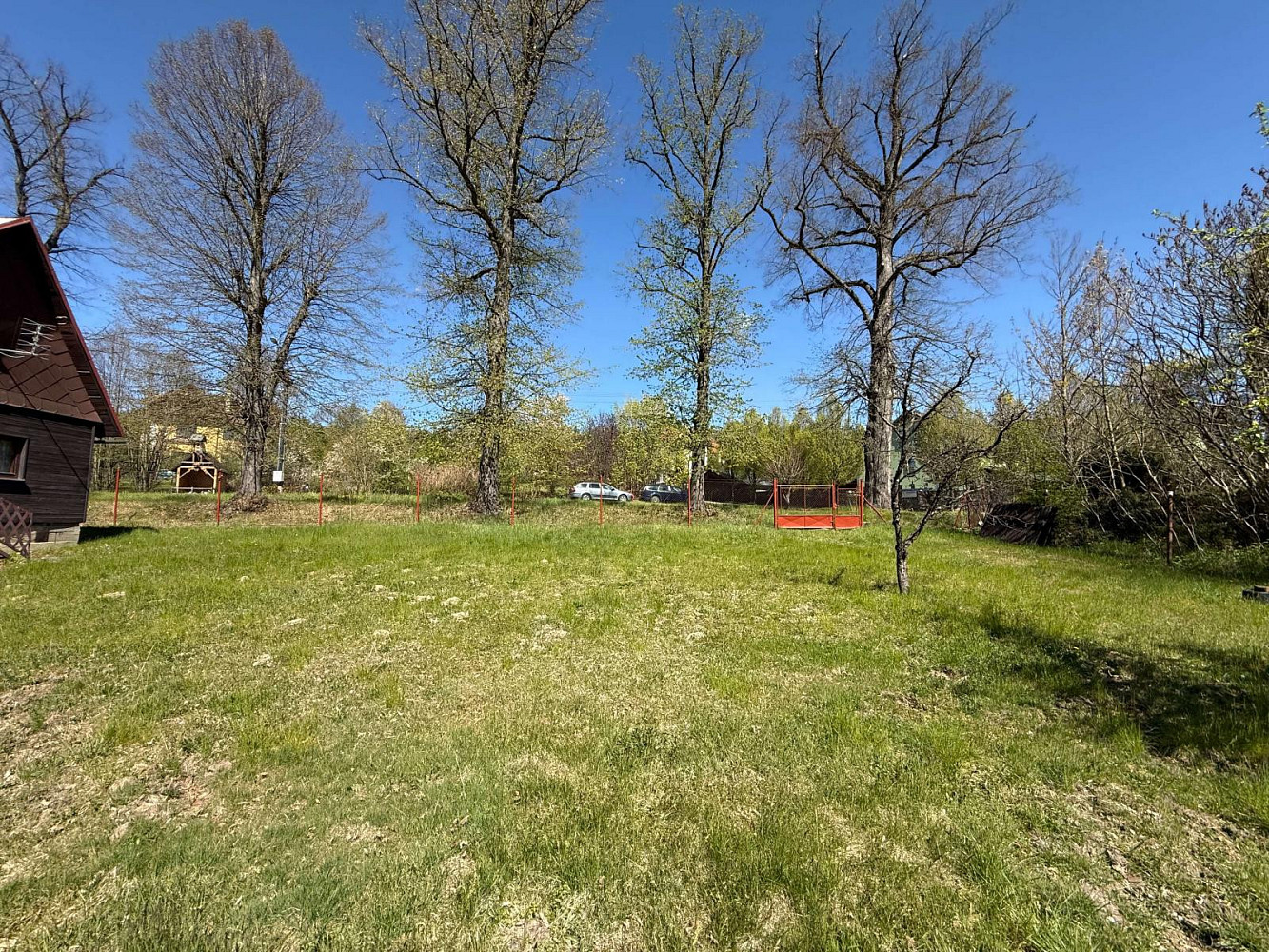 Prodej stavebního pozemku 1 666 m² – pohled 2