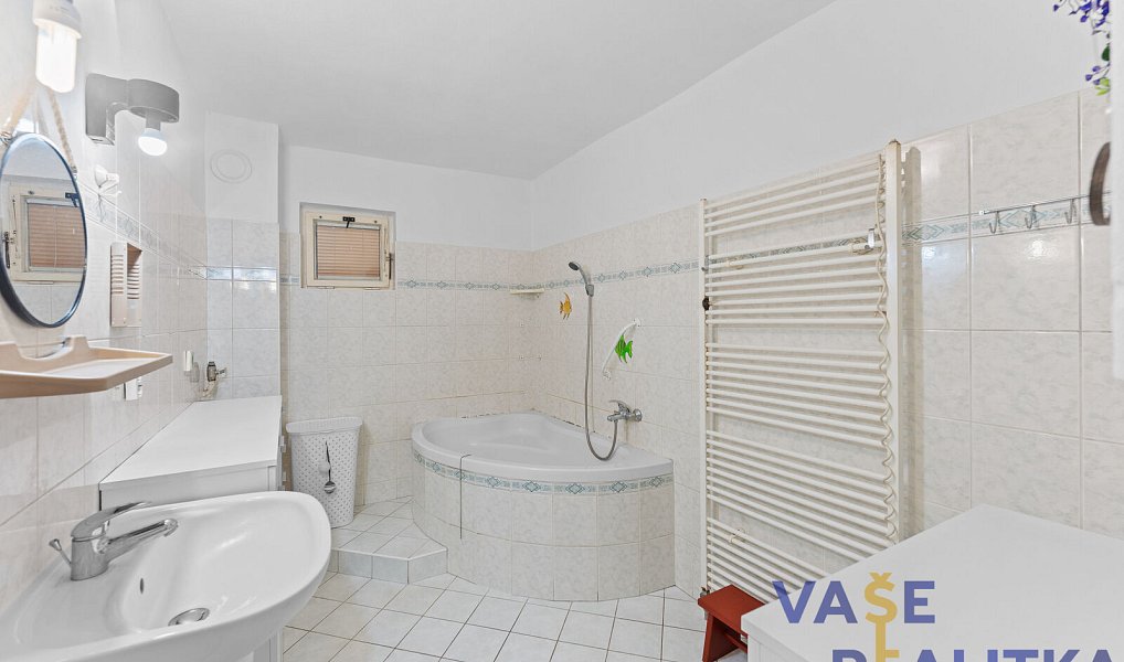 Prodej domu 217 m² s pozemkem 928 m², Velké Losiny – náhled fotky 9