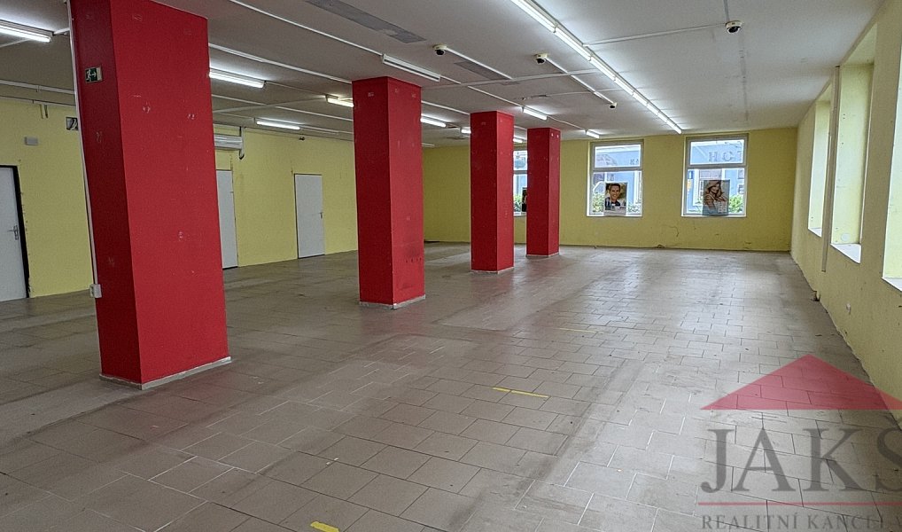 Prodej obchodních prostor 385 m², Sušice – náhled fotky 9