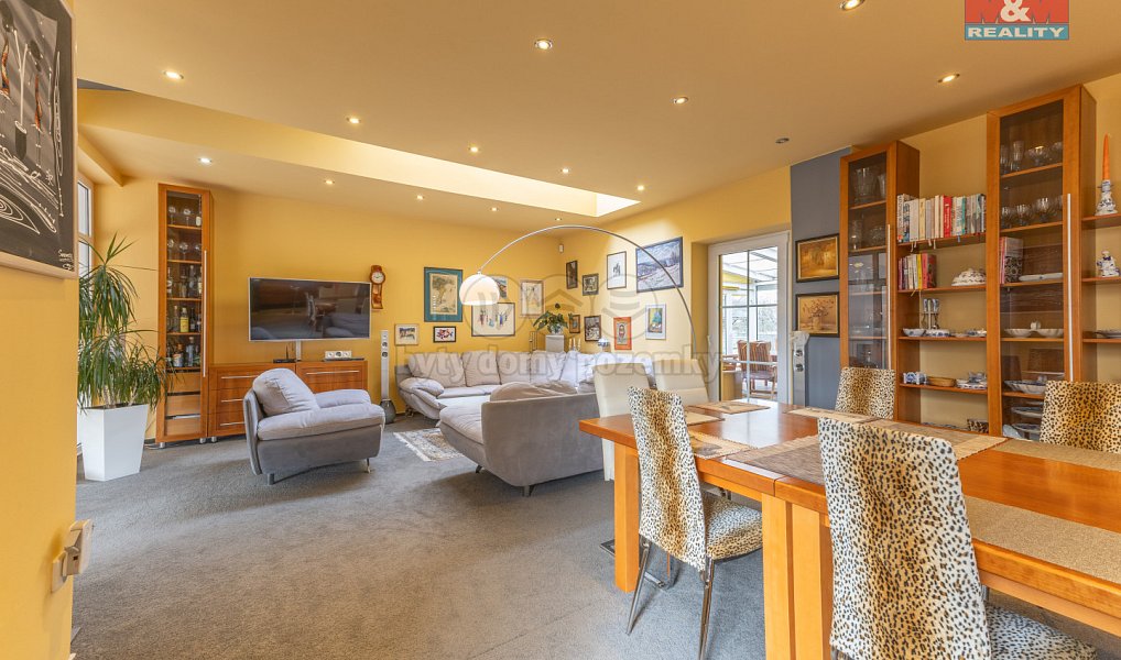 Prodej domu 300 m² s pozemkem 1 821 m², Město Albrechtice – náhled fotky 5