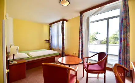 Pronájem pokoje 21 m², tř. Spojenců, Otrokovice, okres Zlín