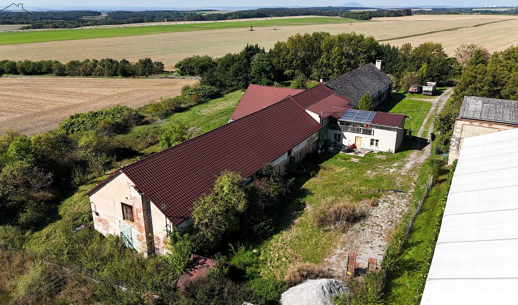 Prodej zemědělského objektu 850 m², Střemy – náhled fotky 7