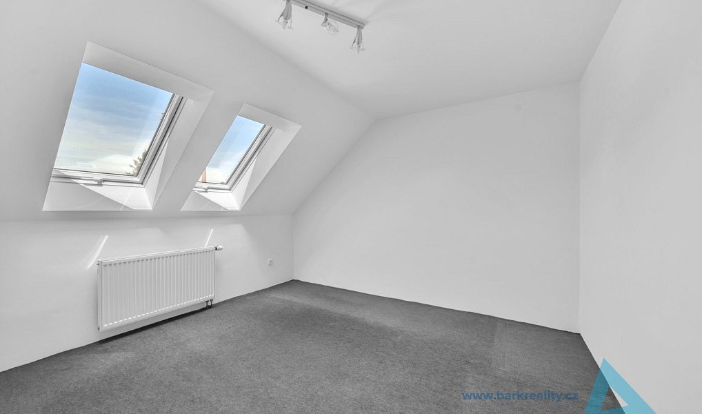 Prodej domu 180 m² s pozemkem 628 m², Nová Paka – náhled fotky 13