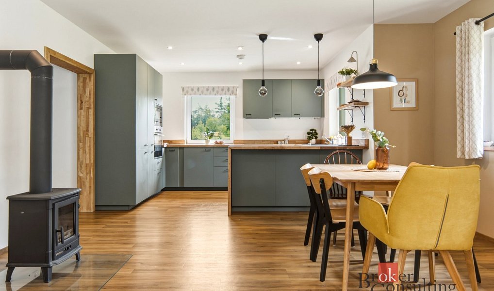 Prodej domu 194 m² s pozemkem 866 m², Litošice – náhled fotky 6