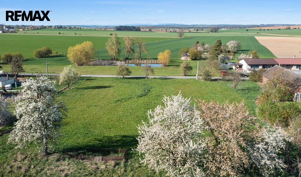 Prodej stavebního pozemku 863 m², Mžany – náhled fotky 9