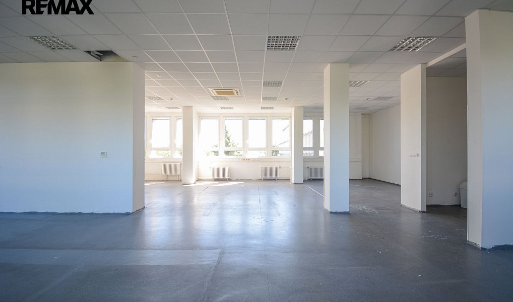 Pronájem kanceláře 172 m², Hradec Králové – náhled fotky 13