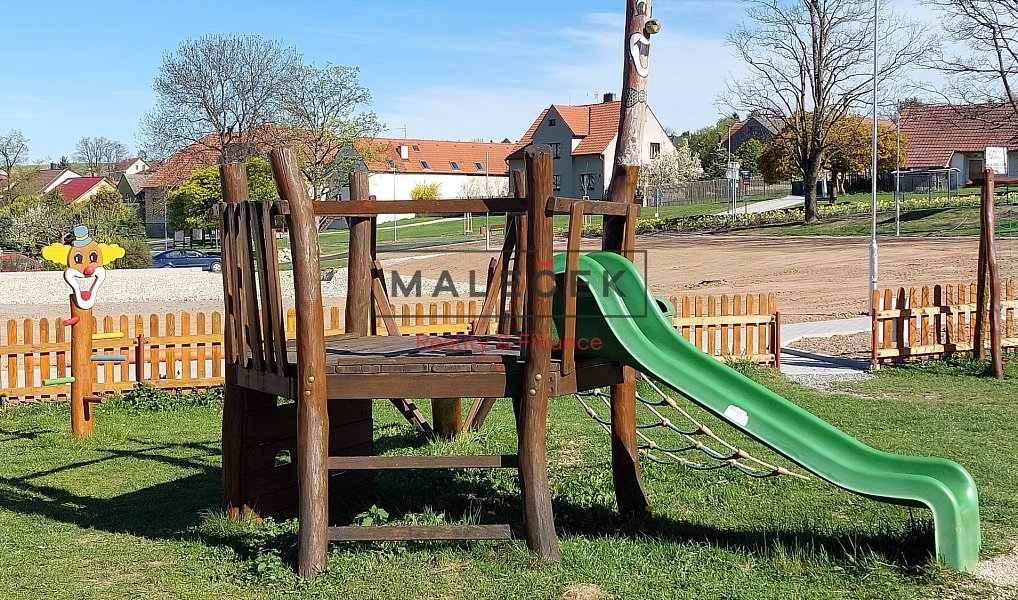 Prodej domu 126 m² s pozemkem 598 m², Bratronice – náhled fotky 29