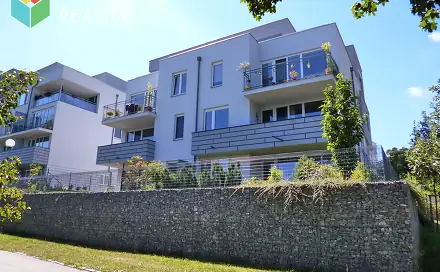 Garážové parkovací stání, 12 m2, Beroun - centrum, V Zahradách, Beroun - Beroun-Město