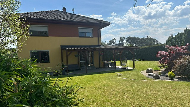 Prodej domu 249 m² s pozemkem 759 m² — photo 2