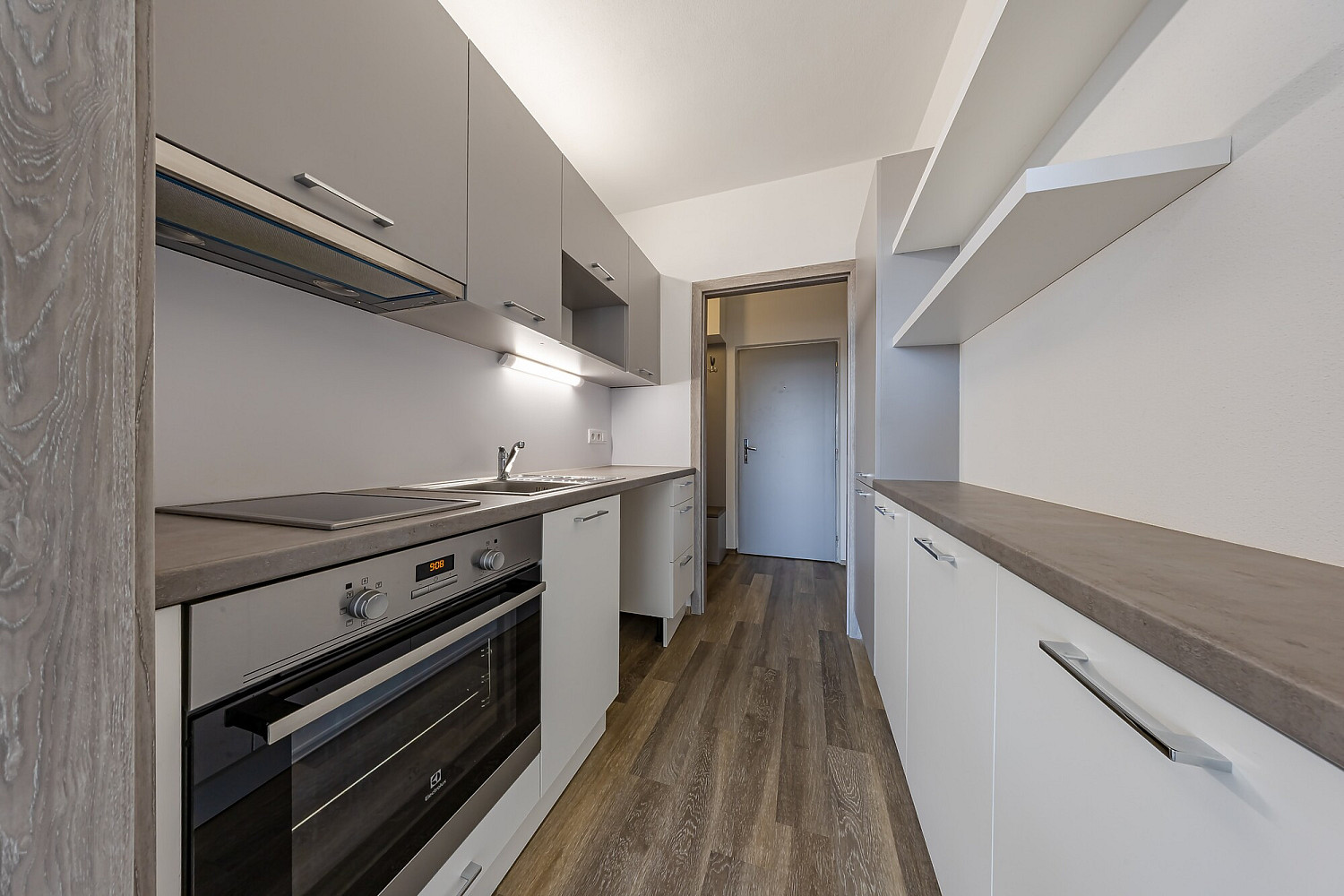 Pronájem bytu 1+kk 27 m² – fotografie 4