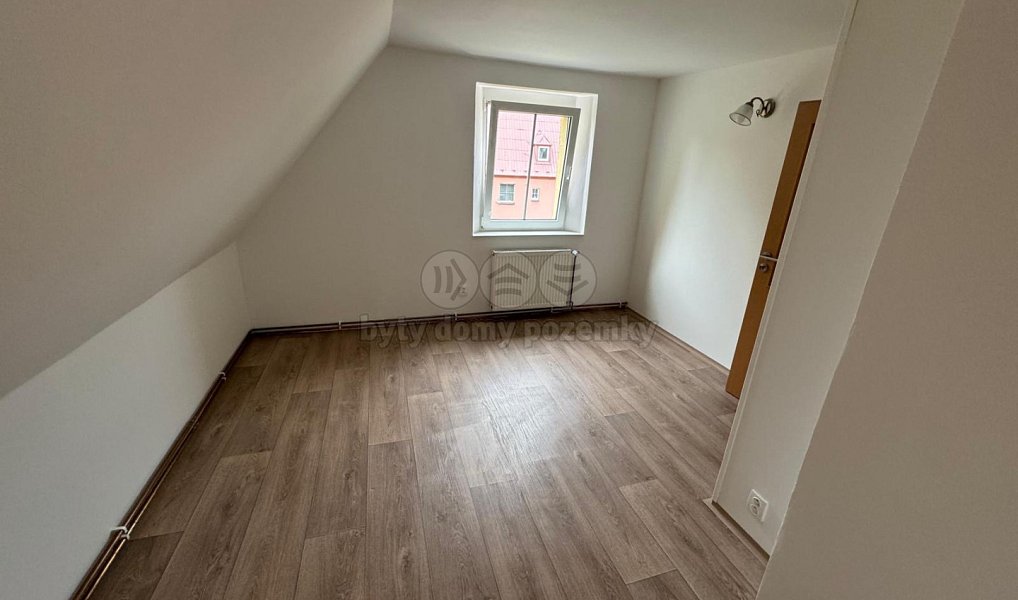 Pronájem bytu 3+1 73 m², Chomutov – náhled fotky 9