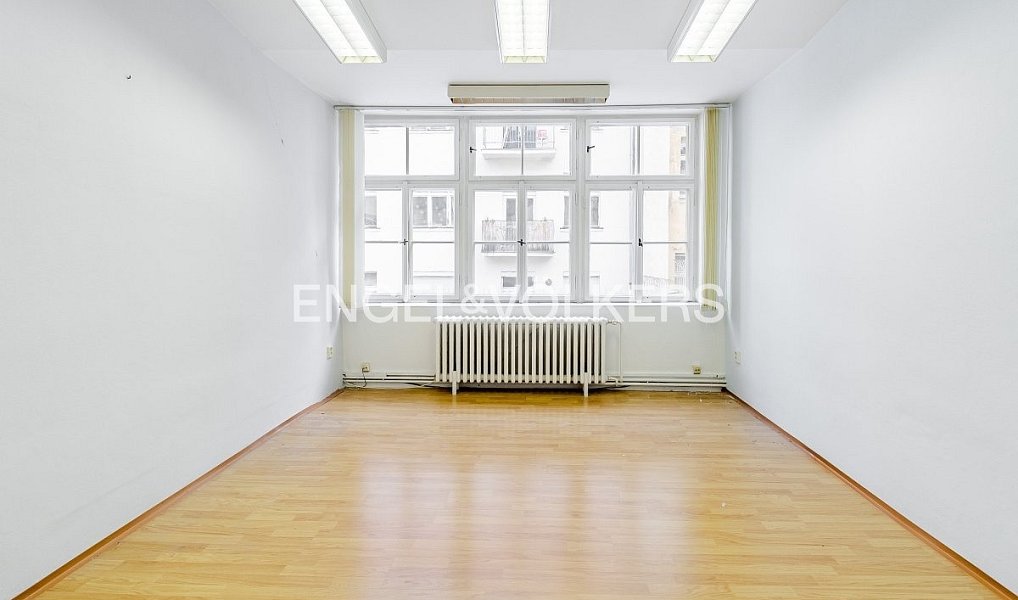 Pronájem kanceláře 226 m², Praha – náhled fotky 7