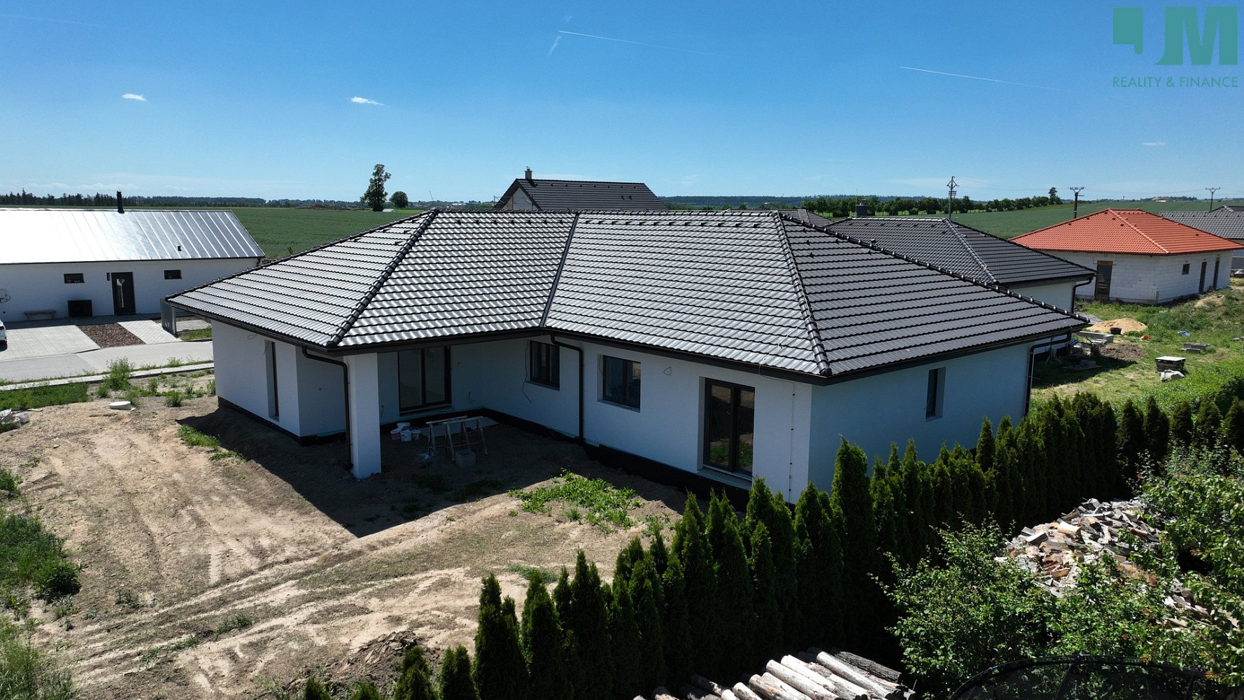 Prodej domu 228 m² s pozemkem 899 m²