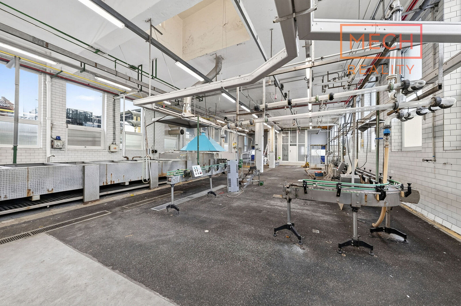 Prodej výrobních prostor 1 347 m² – fotografie 2