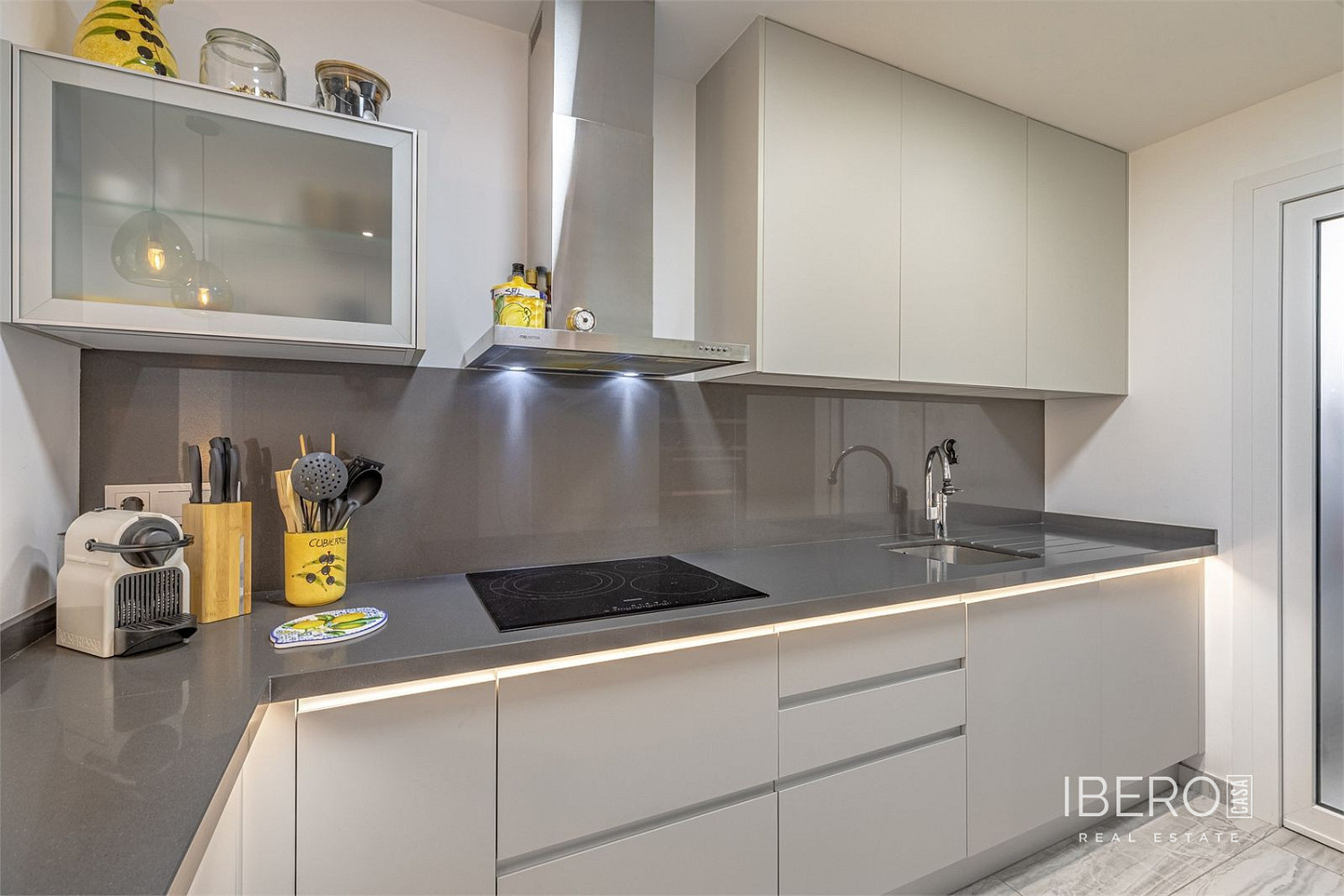 Piso 3+kk – Estepona, Saladillo-Benamara - Más