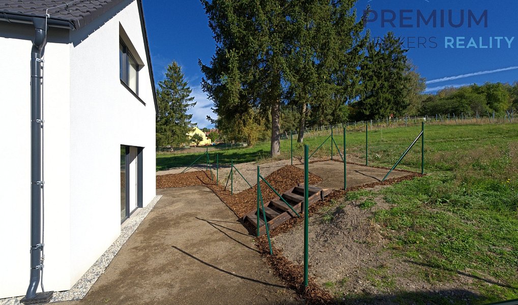 Prodej domu 102 m² s pozemkem 192 m², Nové Strašecí – náhled fotky 7