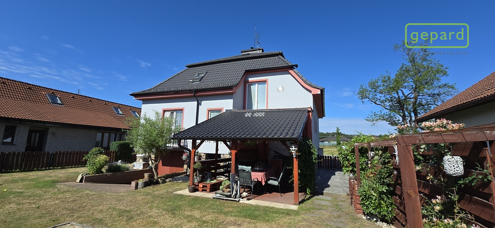 Prodej domu 169 m² s pozemkem 470 m²