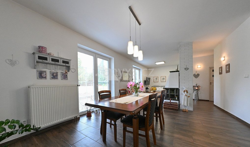 Prodej domu 183 m² s pozemkem 2 301 m², Komorní Lhotka – náhled fotky 14