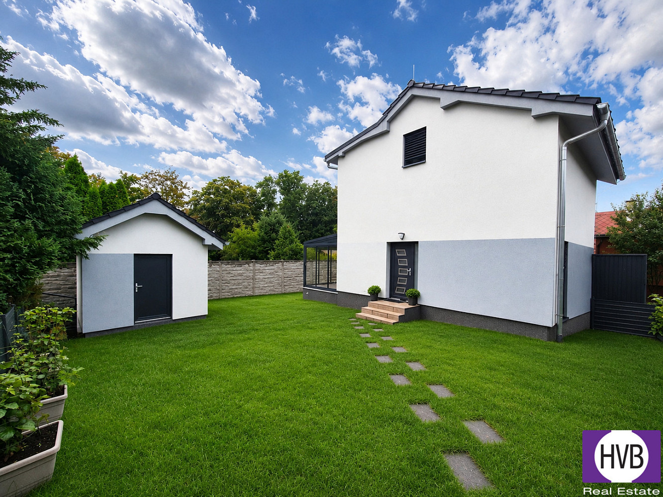 Pronájem domu 79 m² s pozemkem 347 m²