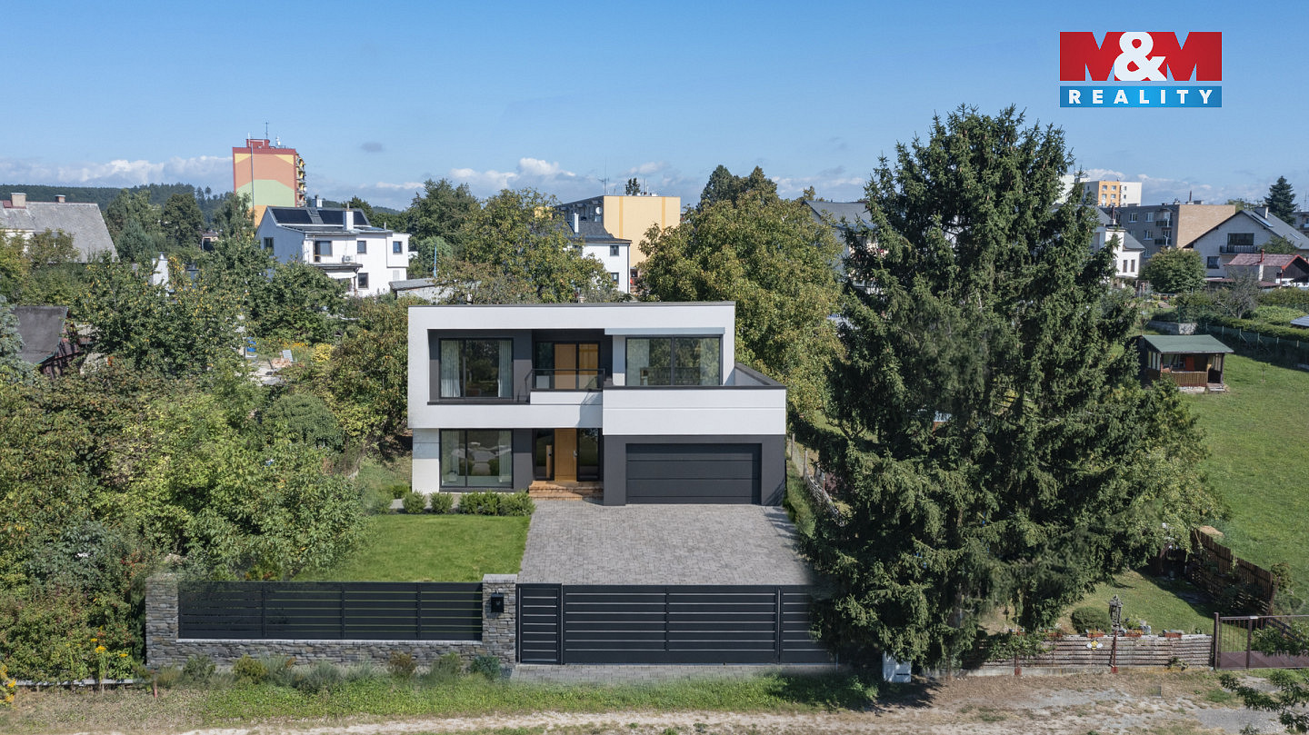 Prodej stavebního pozemku 798 m² – fotografie 2