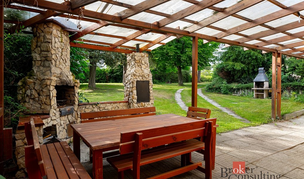 Prodej domu 1 000 m² s pozemkem 2 969 m², Hostivice – náhled fotky 45