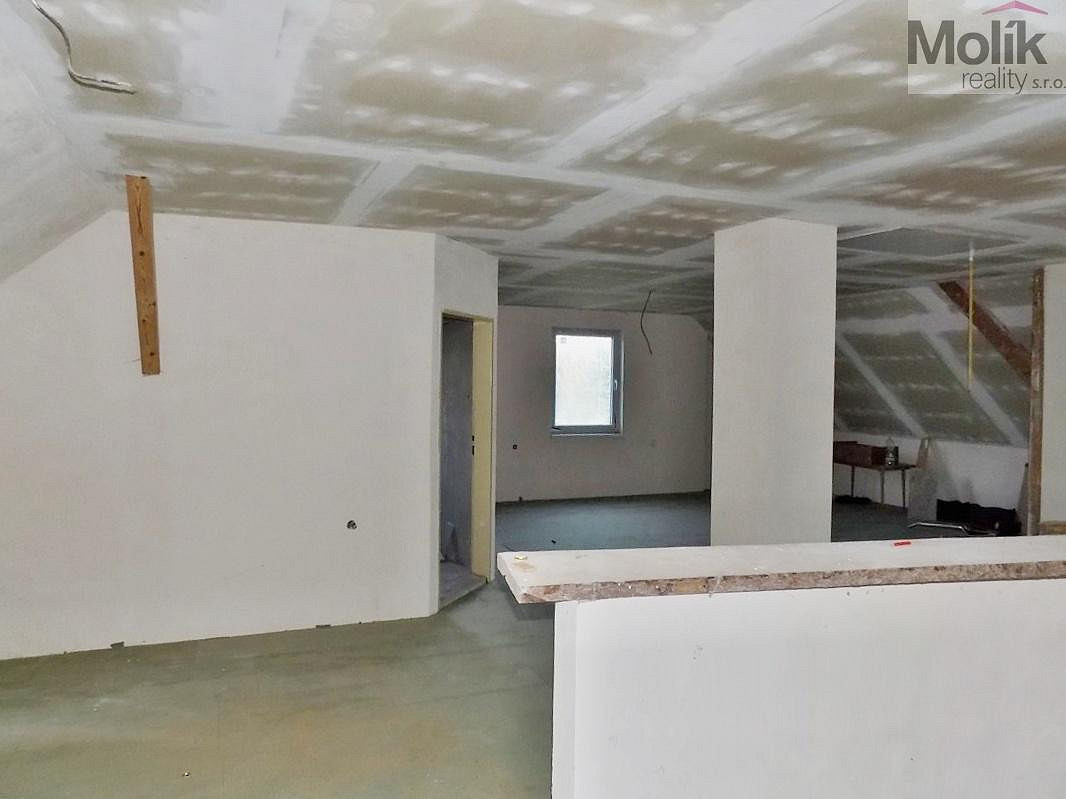 Prodej domu 359 m² s pozemkem 885 m² – fotografie 5
