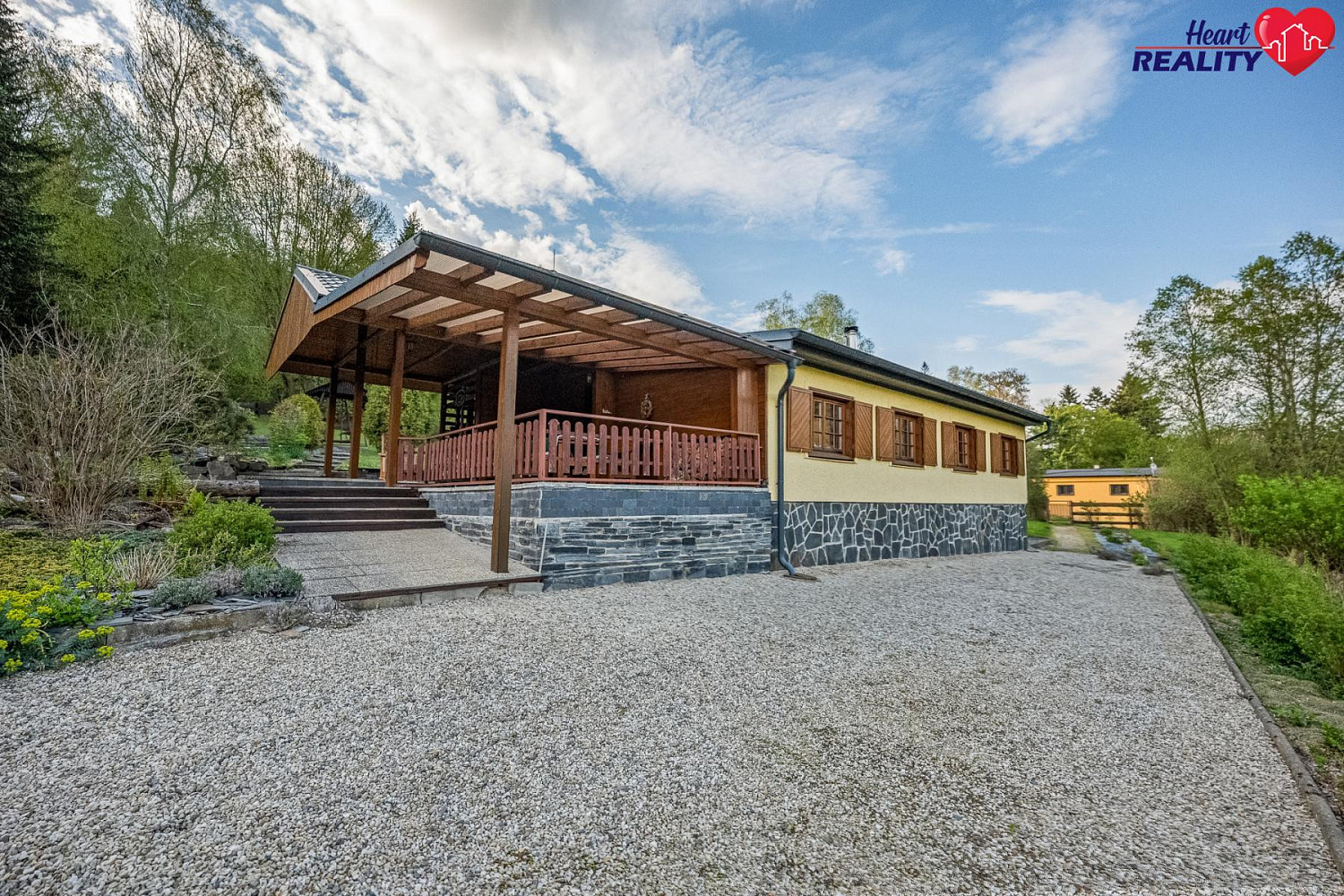 Prodej chaty/chalupy 178 m² s pozemkem 1 897 m² – fotografie 2