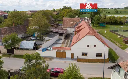 Pronájem bytu 3+kk 82 m²