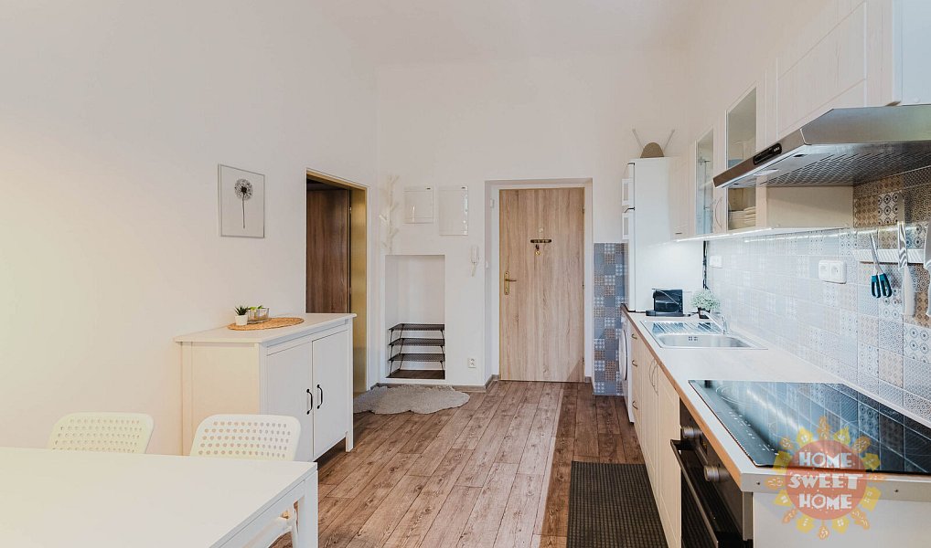 Pronájem bytu 1+1 35 m², Praha – náhled fotky 9