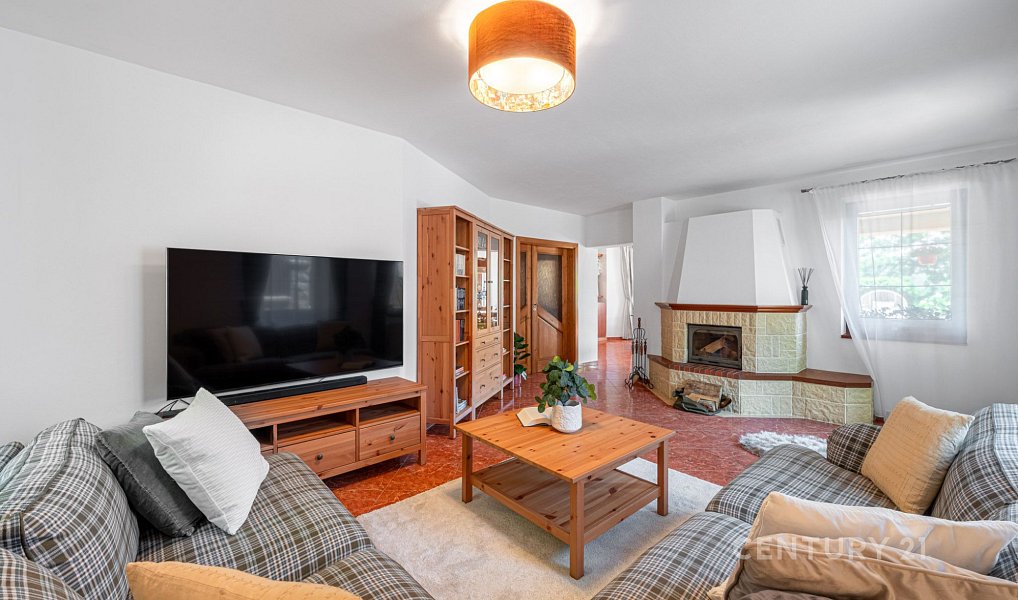 Prodej domu 185 m² s pozemkem 1 343 m², Benešov – náhled fotky 4